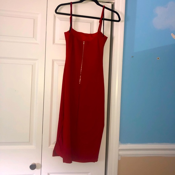 Red Bodycon midi dress - Picture 2 of 3